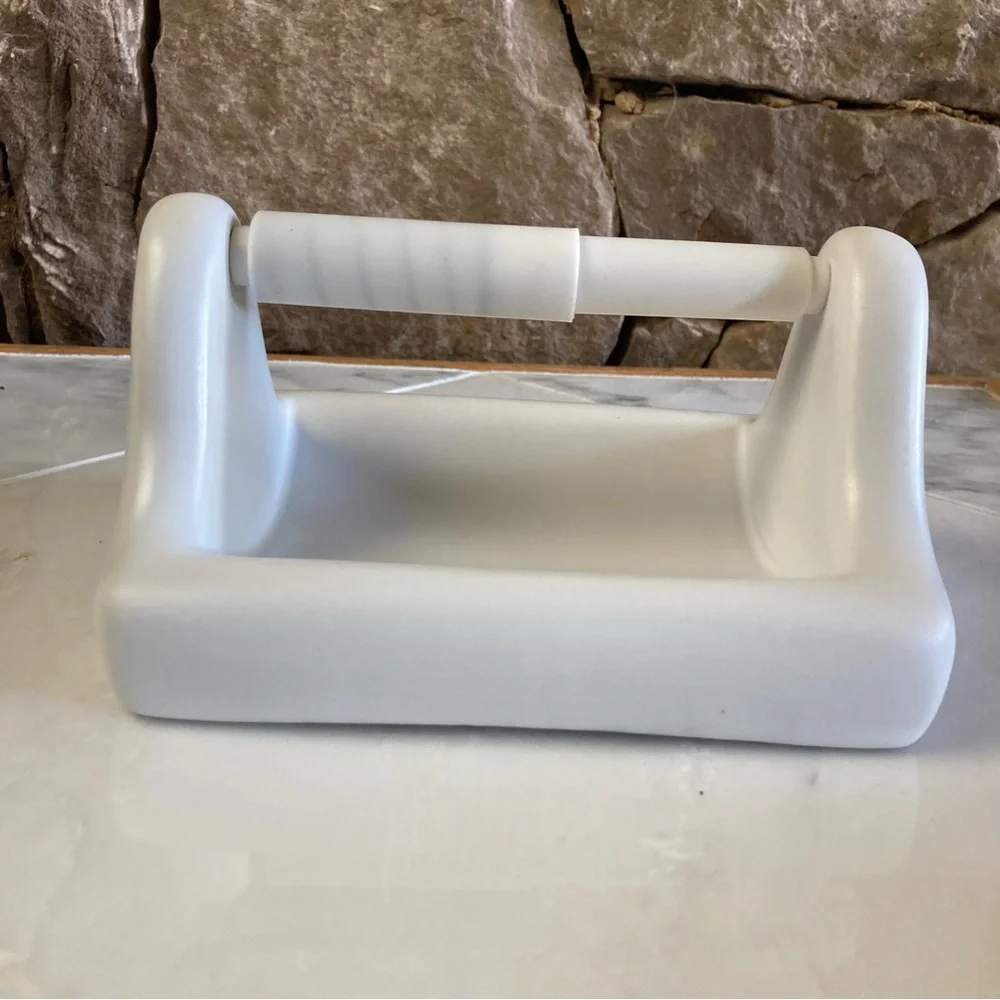 White Ceramic Wall-Mounted Toilet Paper Holder - Classic Bath Accessory